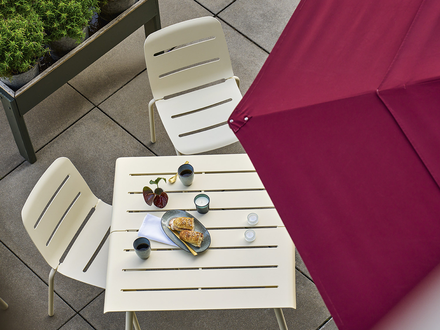 Vapio_Sitzgruppe_Creme_Klassiker_Breeze_Bordeaux